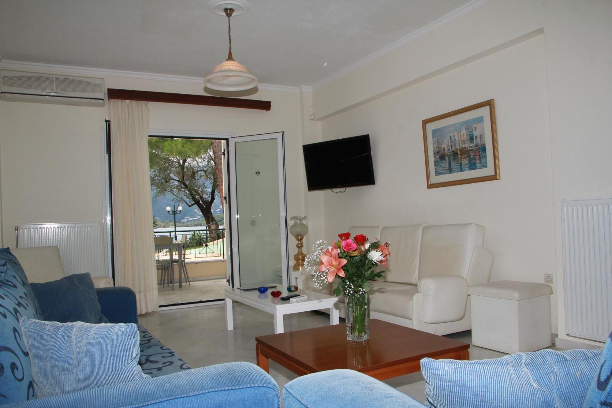 Saint Nicholas Beach Resort Dassia  Dış mekan fotoğraf
