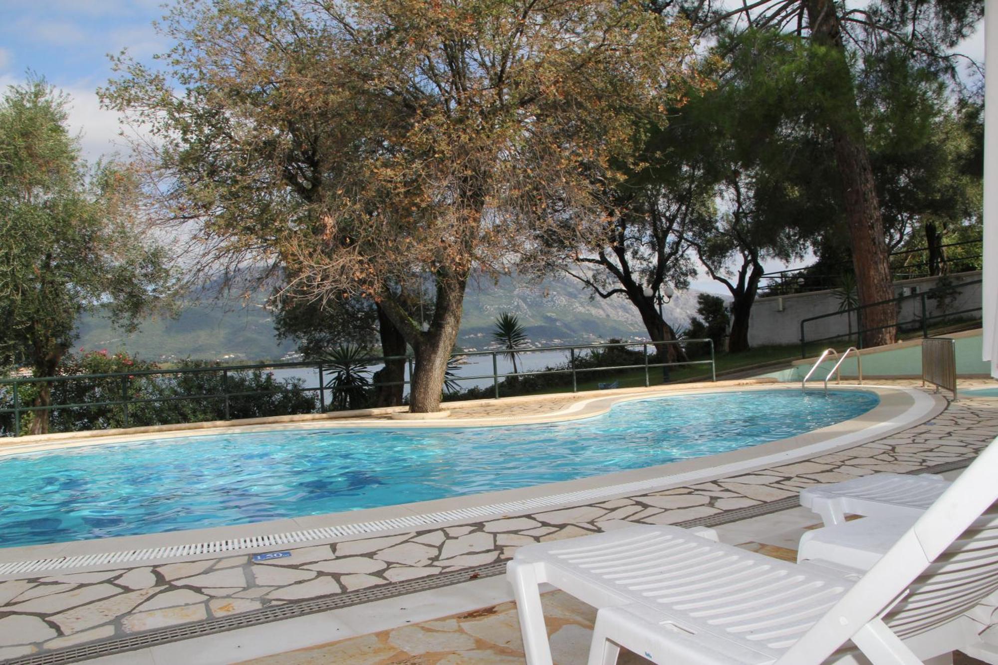Saint Nicholas Beach Resort Dassia  Dış mekan fotoğraf