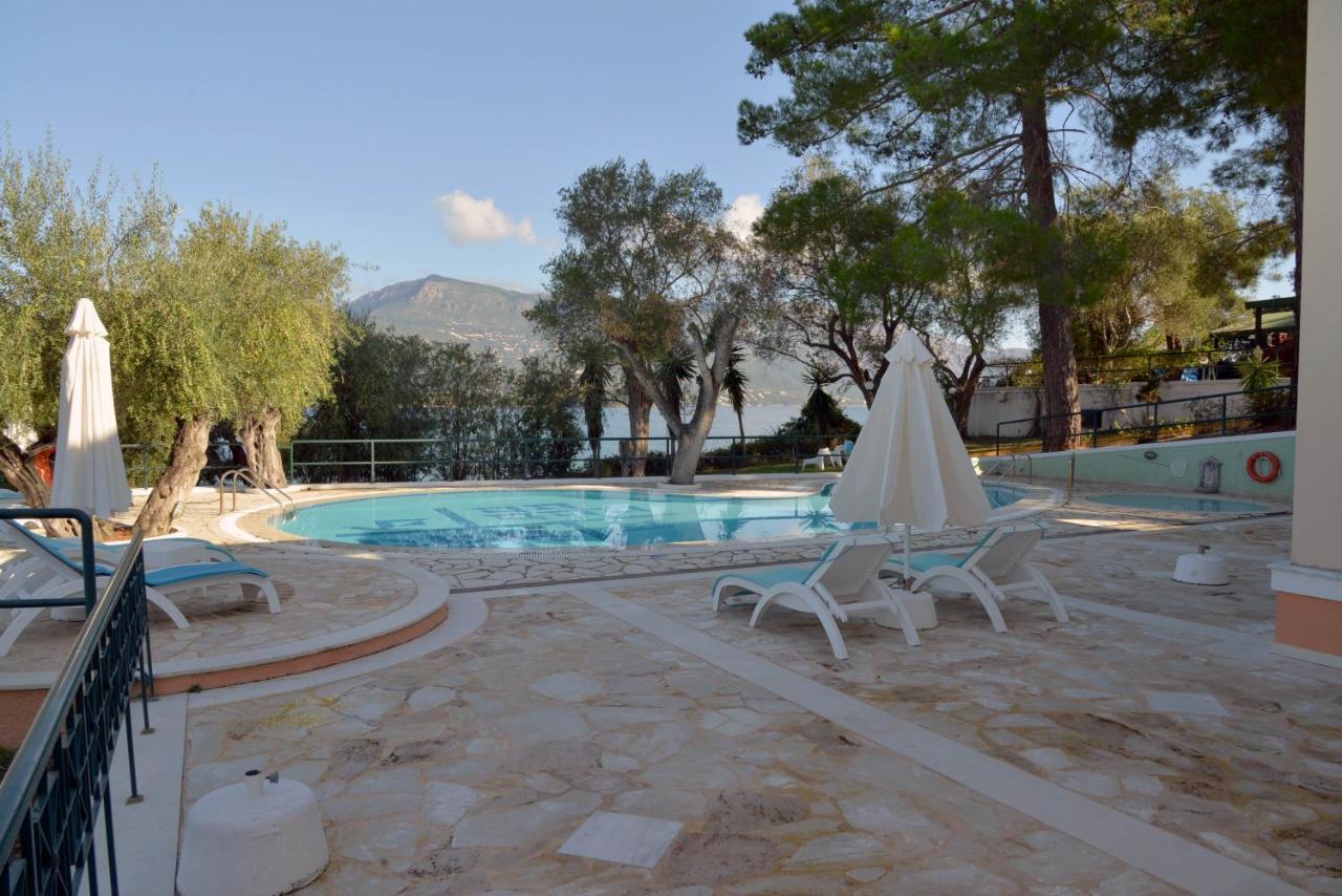Saint Nicholas Beach Resort Dassia  Dış mekan fotoğraf